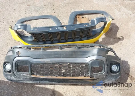 2018 Jeep Renegade Upland Edition 4X4 из США, поврежденный, VIN ZACCJBAB8JPJ09093